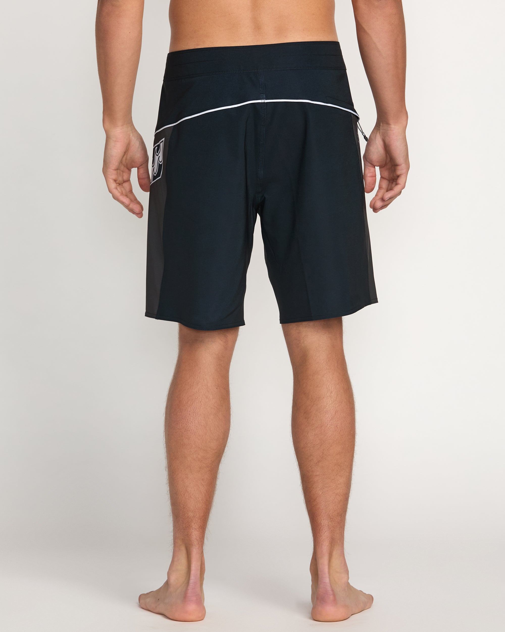 Straddie Pro 20
